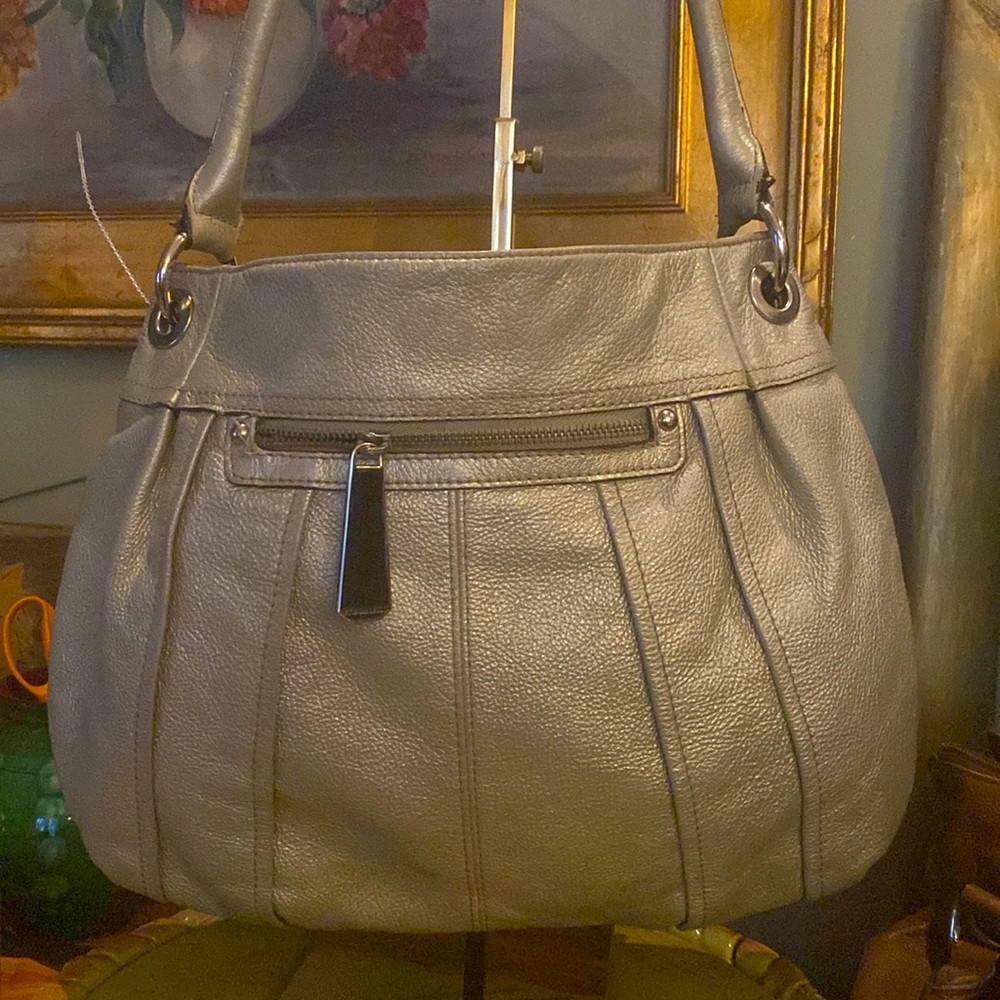 Tignanello Pebbled Leather in Silver Shoulder Hand Bag with Single Strap